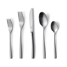 Sleek 40-Piece Matte